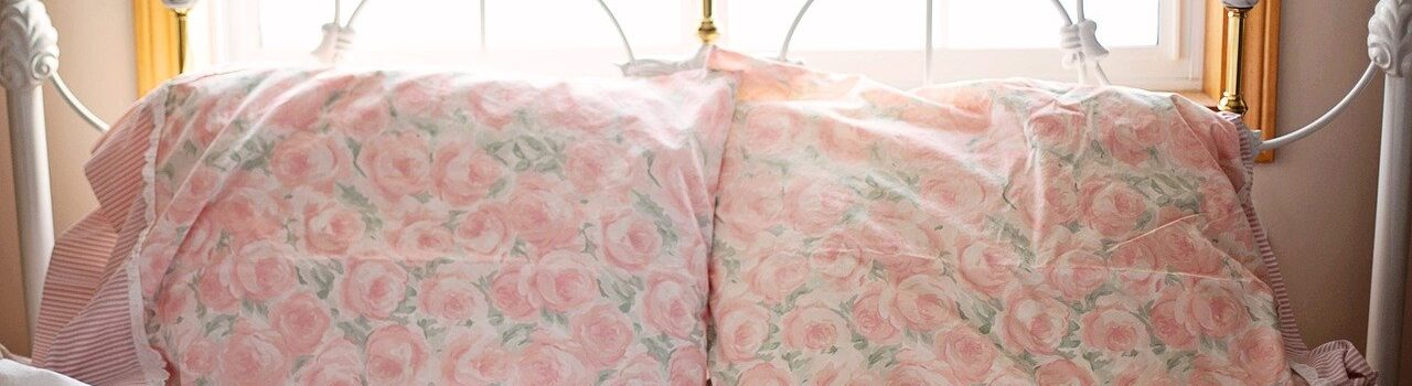 bed, morning, linens-7798424.jpg